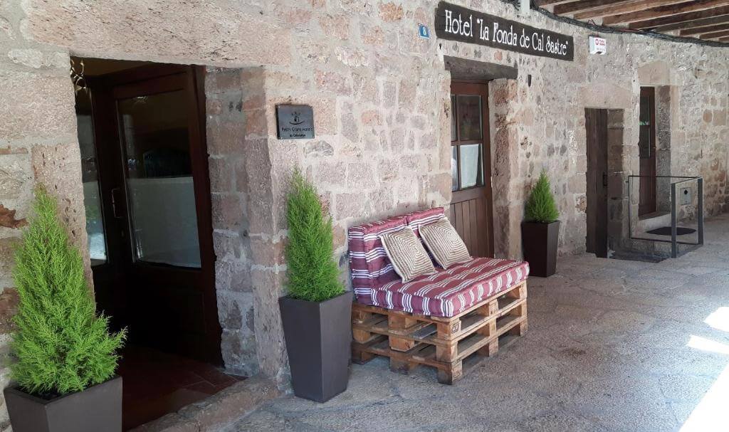 hotel cal sastre castellar