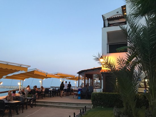 restaurante los pinos