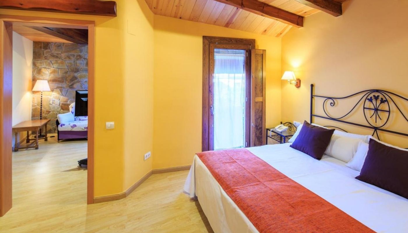 habitacion hotel ripoll
